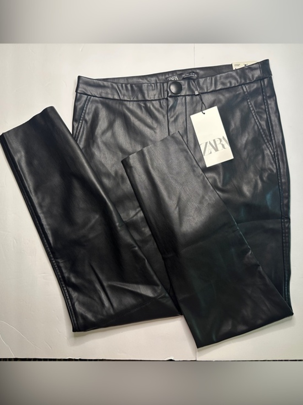 NWT ZARA Black Faux Leather Women’s Pants Size Large